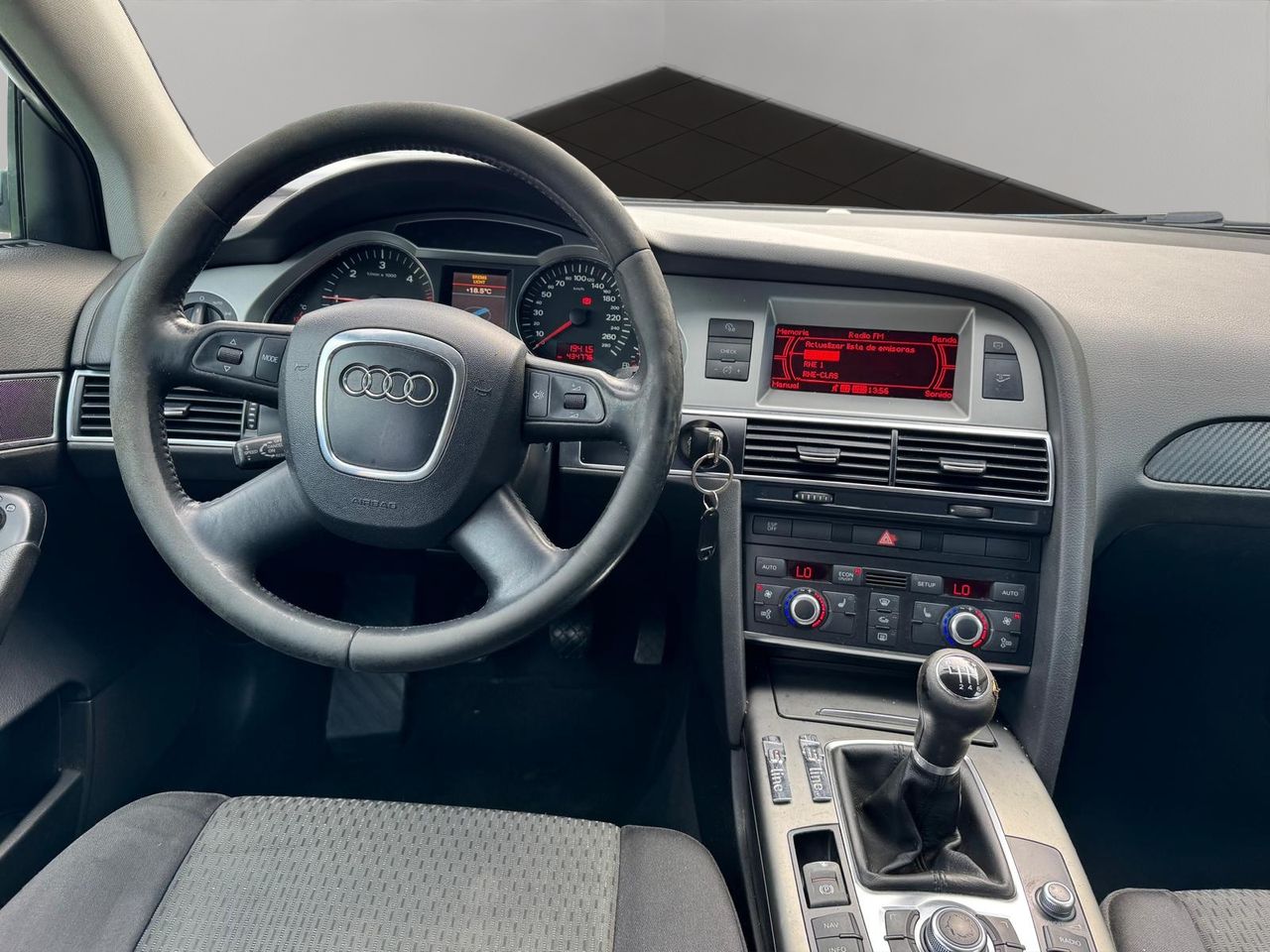 Audi A6 Avant 2.0 TDI 6 vel. - Foto 14