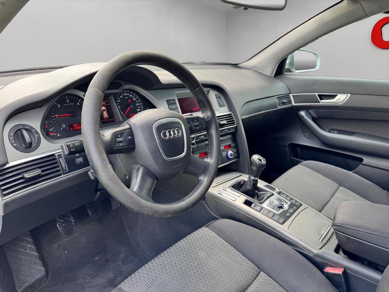 Audi A6 Avant 2.0 TDI 6 vel. - Foto 8