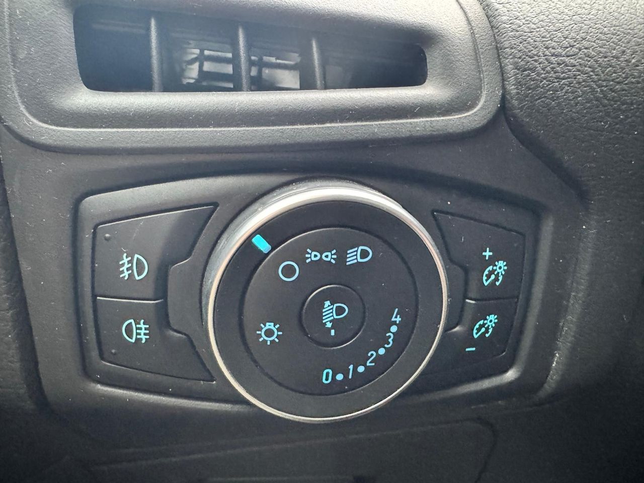 Ford Focus Sportbreak Business 1.0 EcoBoost 92 kW (125 CV) Auto-Start-Stop - Foto 17