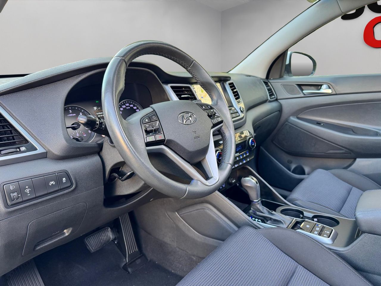 Hyundai Tucson 2.0 CRDi 100 kW (136 CV) 4x4 Go Sky Aut. - Foto 8