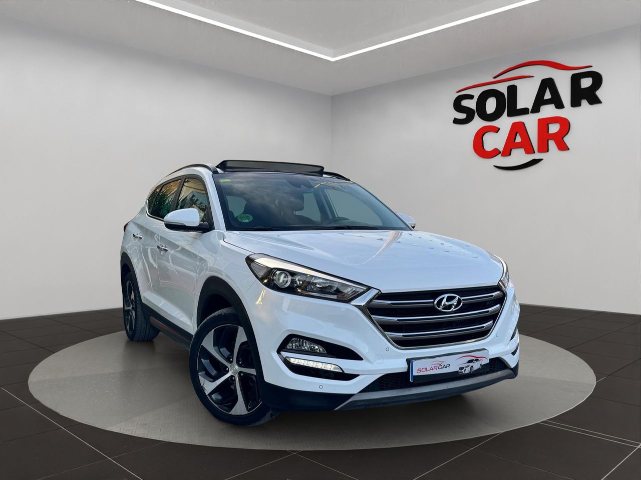 Hyundai Tucson 2.0 CRDi 100 kW (136 CV) 4x4 Go Sky Aut. - Foto 4