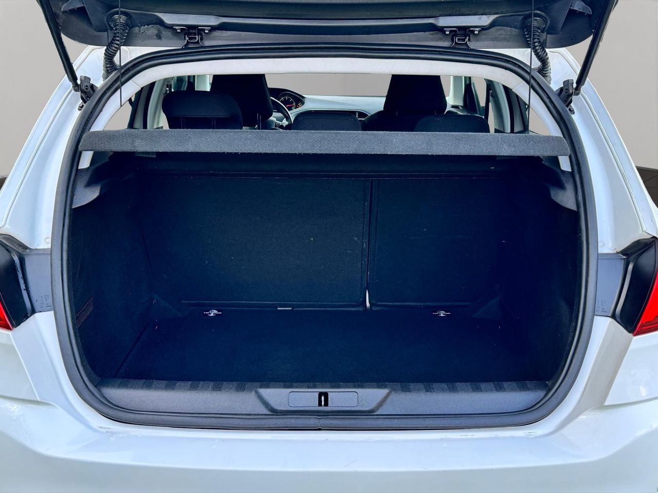 Peugeot 308 5p Style 1.6 BlueHDi 120 - Foto 26