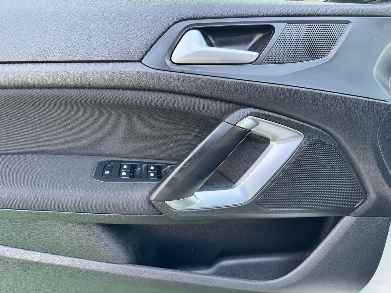 Peugeot 308 5p Style 1.6 BlueHDi 120 - Foto 18