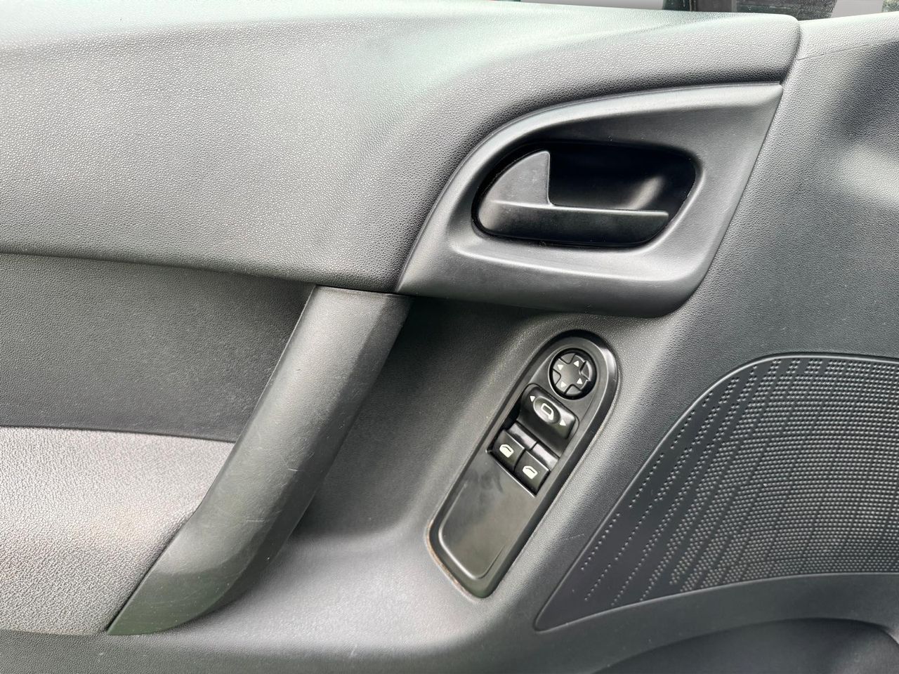 Citroën C3 Tonic PureTech 68 - Foto 17