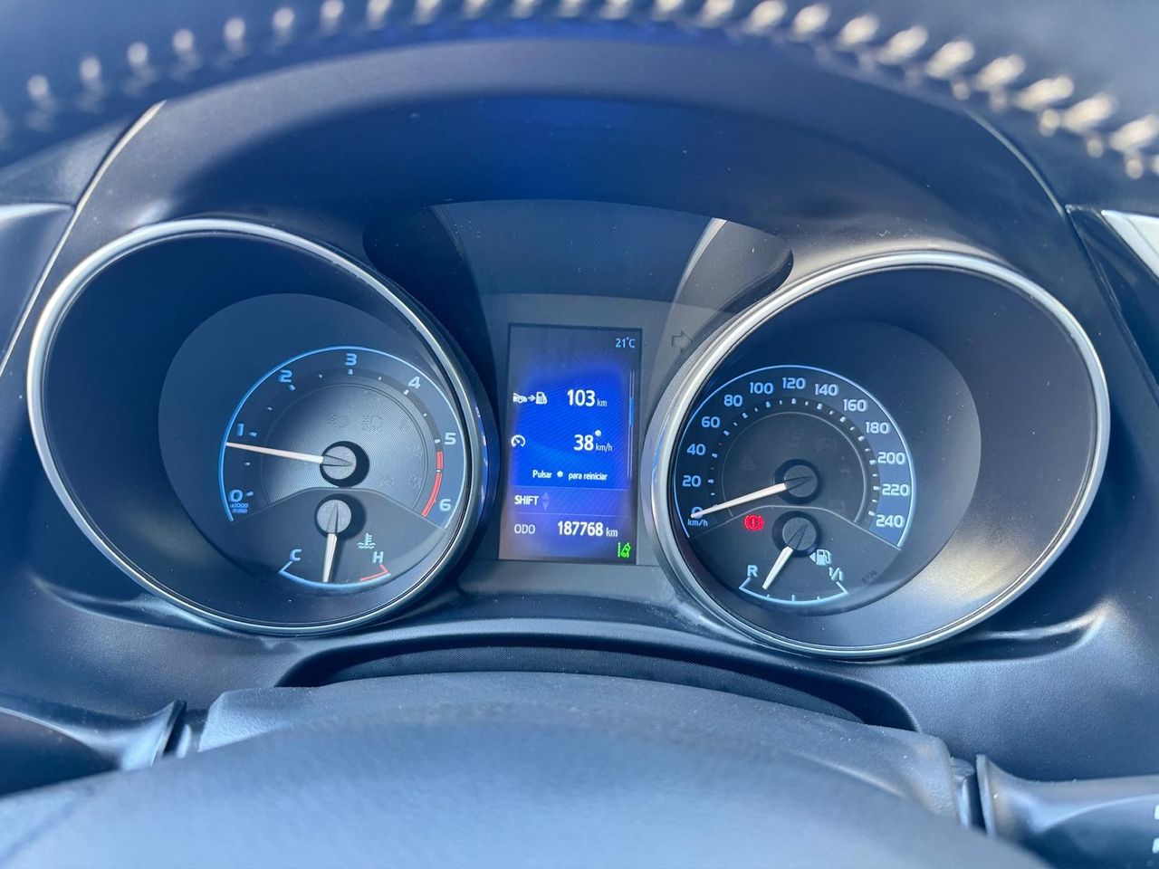 Toyota Auris 1.4 90D Active - Foto 17