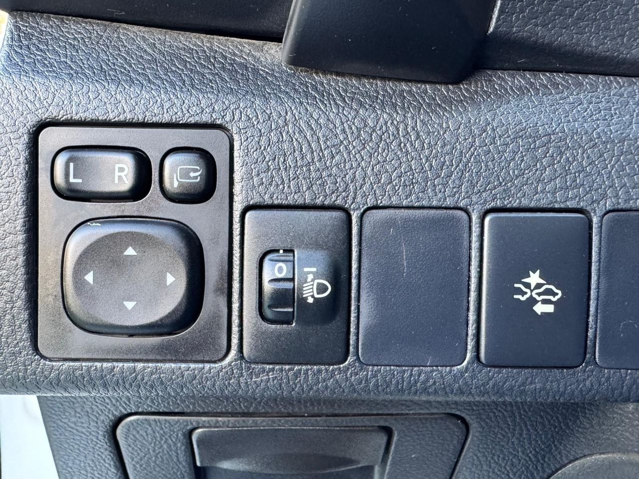 Toyota Auris 1.4 90D Active - Foto 19