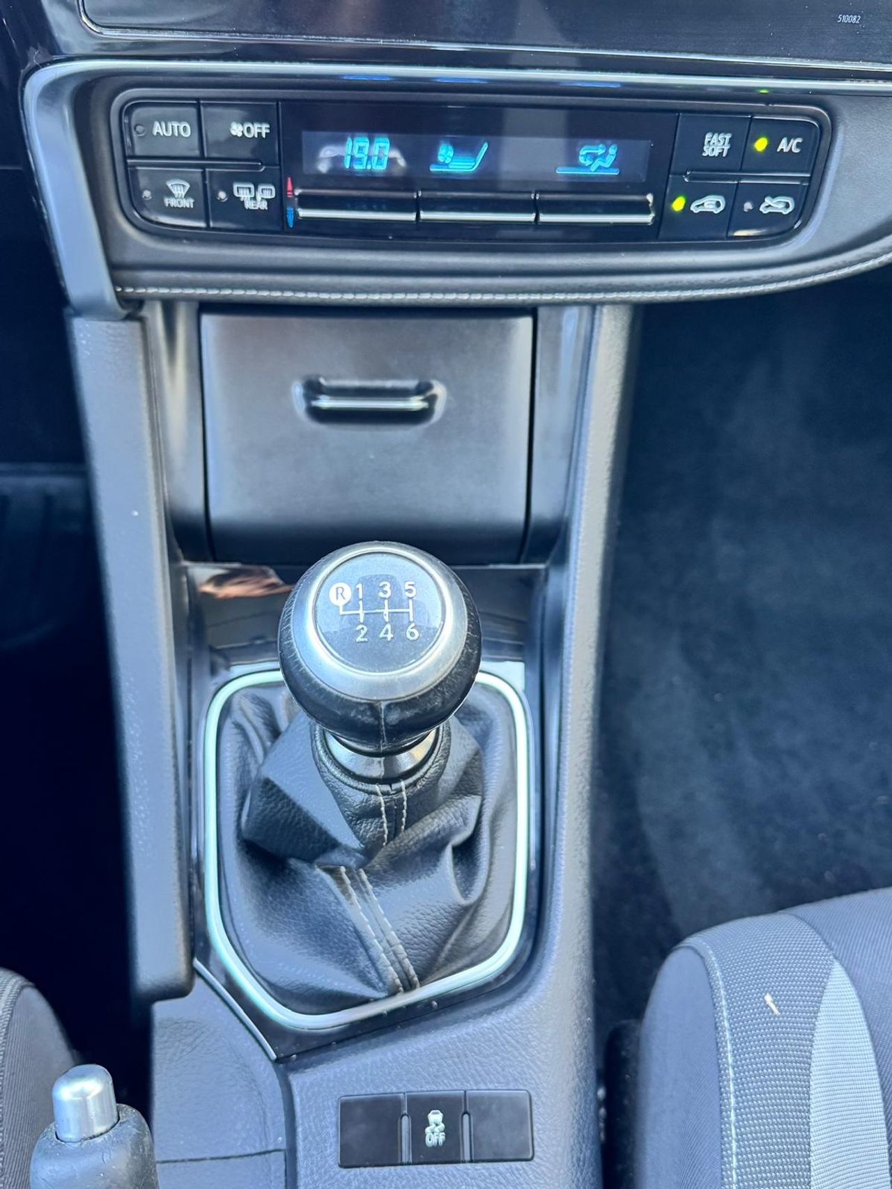 Toyota Auris 1.4 90D Active - Foto 20