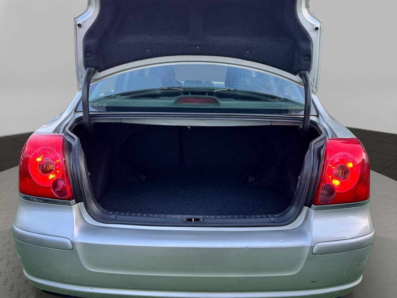 Toyota Avensis 2.0 116CV - Foto 23