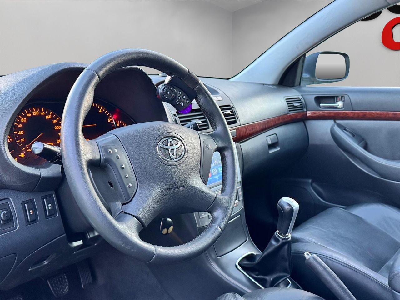 Toyota Avensis 2.0 116CV - Foto 7