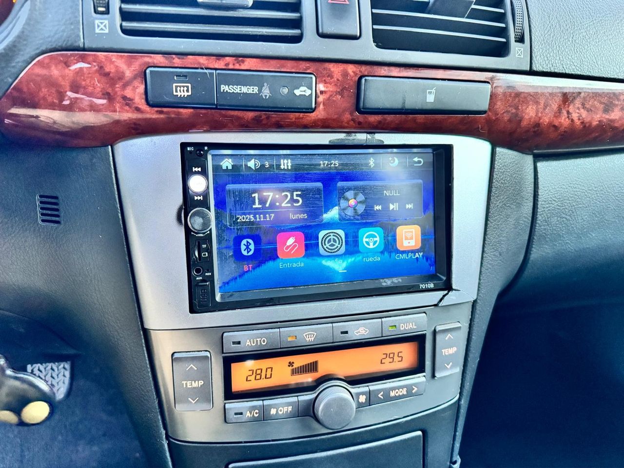 Toyota Avensis 2.0 116CV - Foto 14