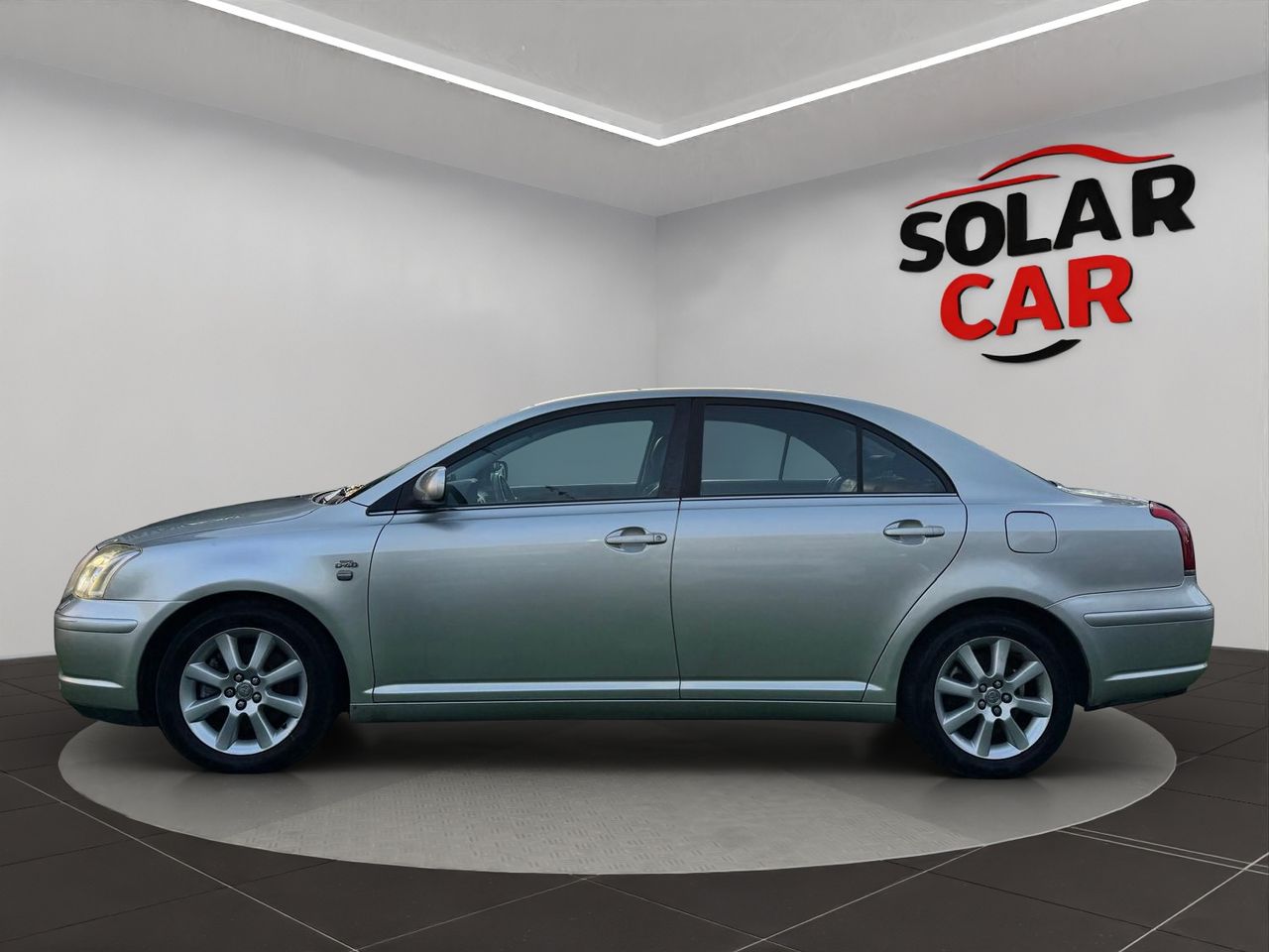 Toyota Avensis 2.0 116CV - Foto 6