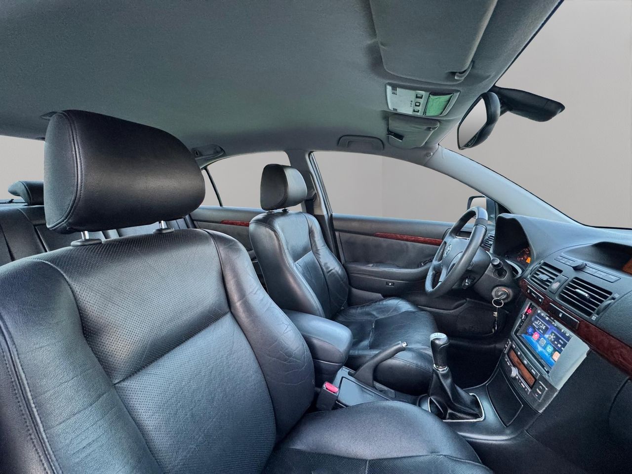 Toyota Avensis 2.0 116CV - Foto 12