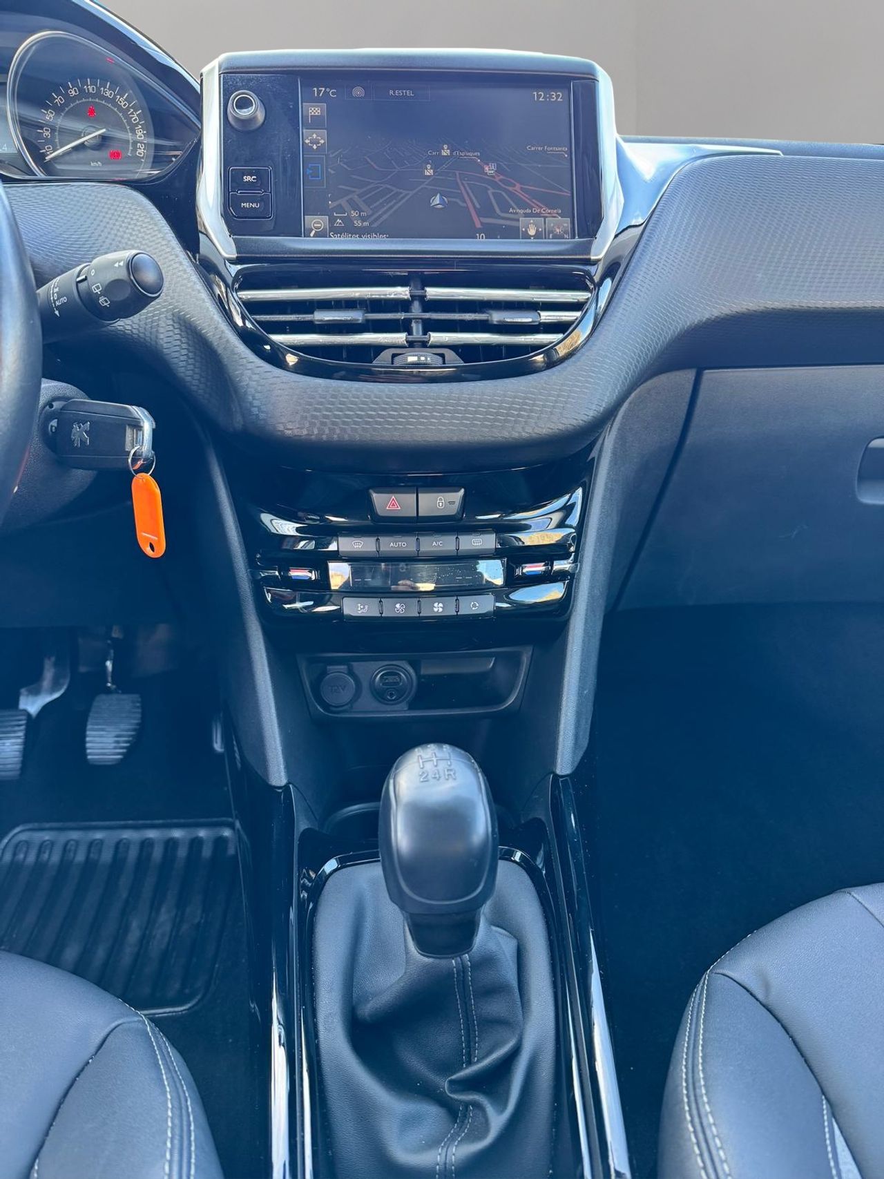 Peugeot 2008 ALL BLUEHDI 100 - Foto 17