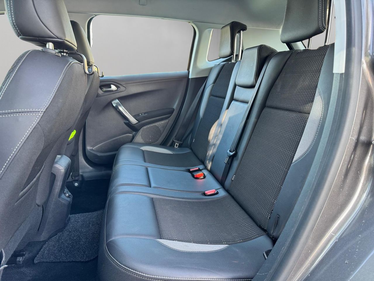 Peugeot 2008 ALL BLUEHDI 100 - Foto 23