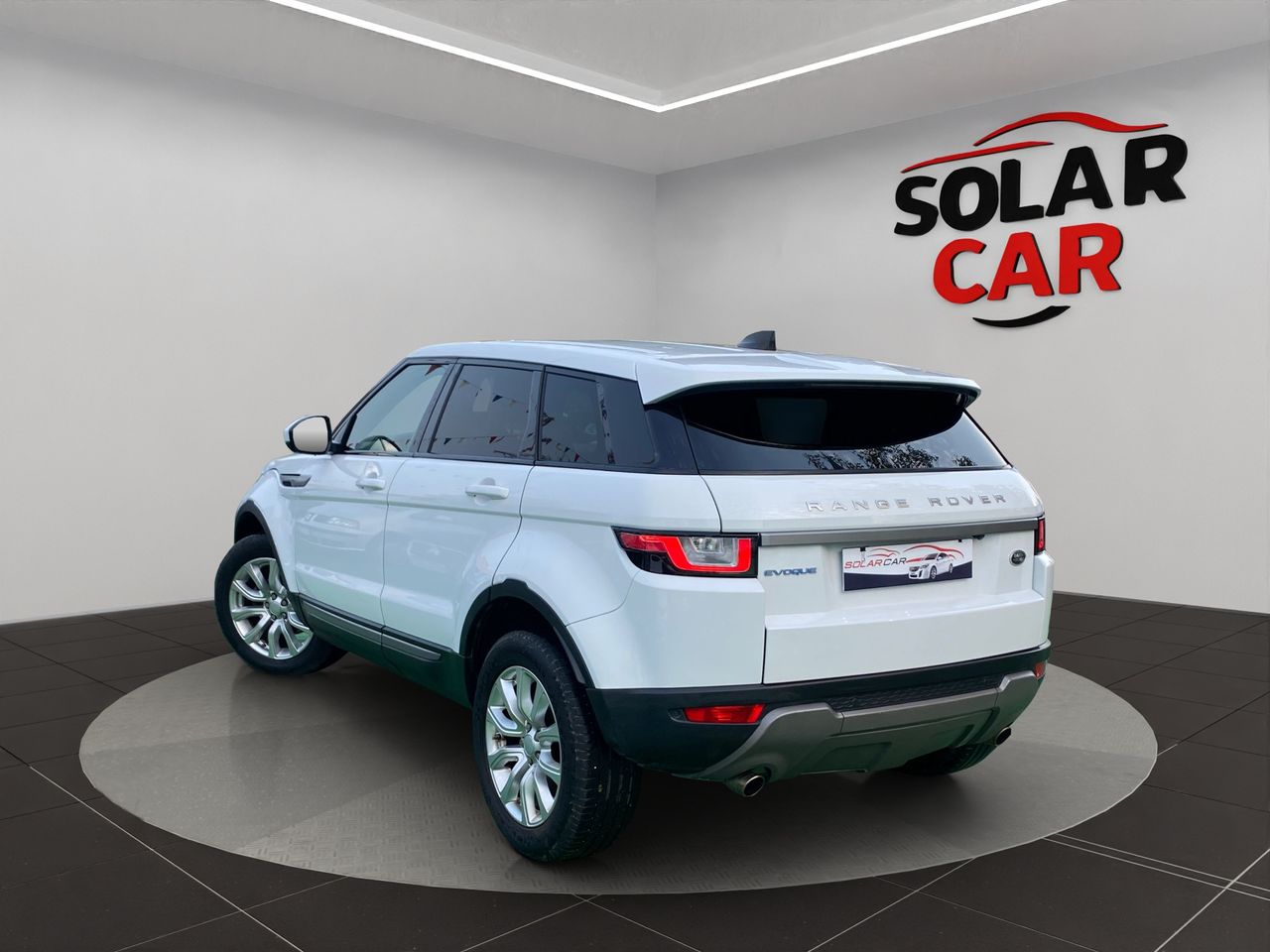 Land-Rover Range Rover Evoque 2.0L eD4 Diesel 110kW 150CV 4x2 Pure - Foto 21
