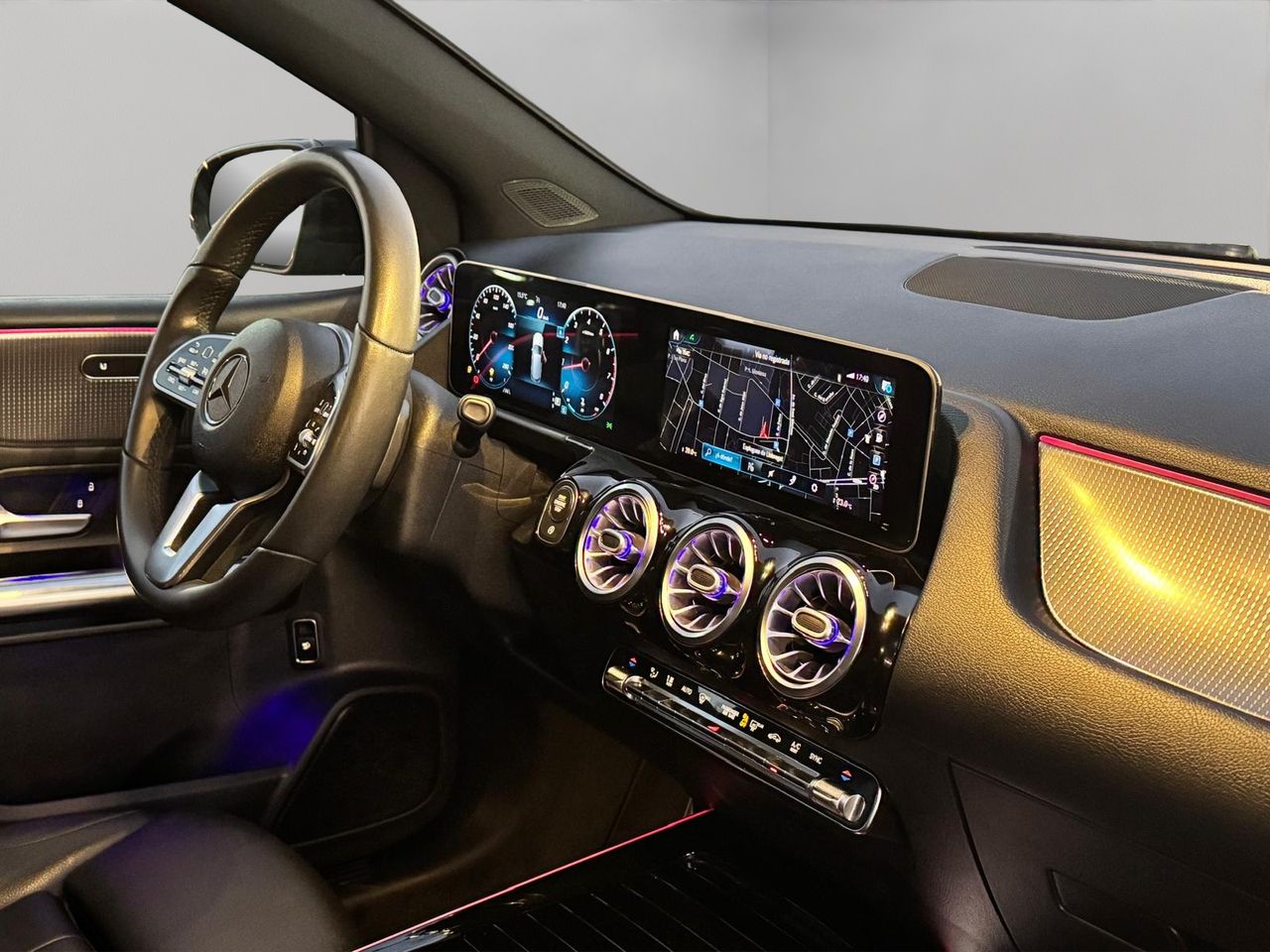 Mercedes Clase B B180 1.4 136 - Foto 10