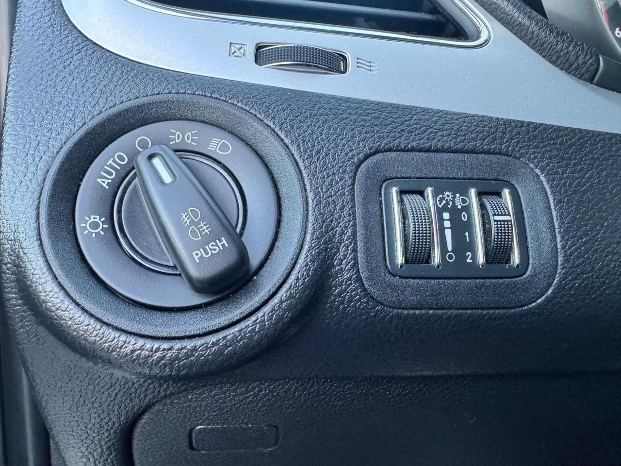 Fiat Freemont Lounge 2.0 16v 140 CV Diesel - Foto 17