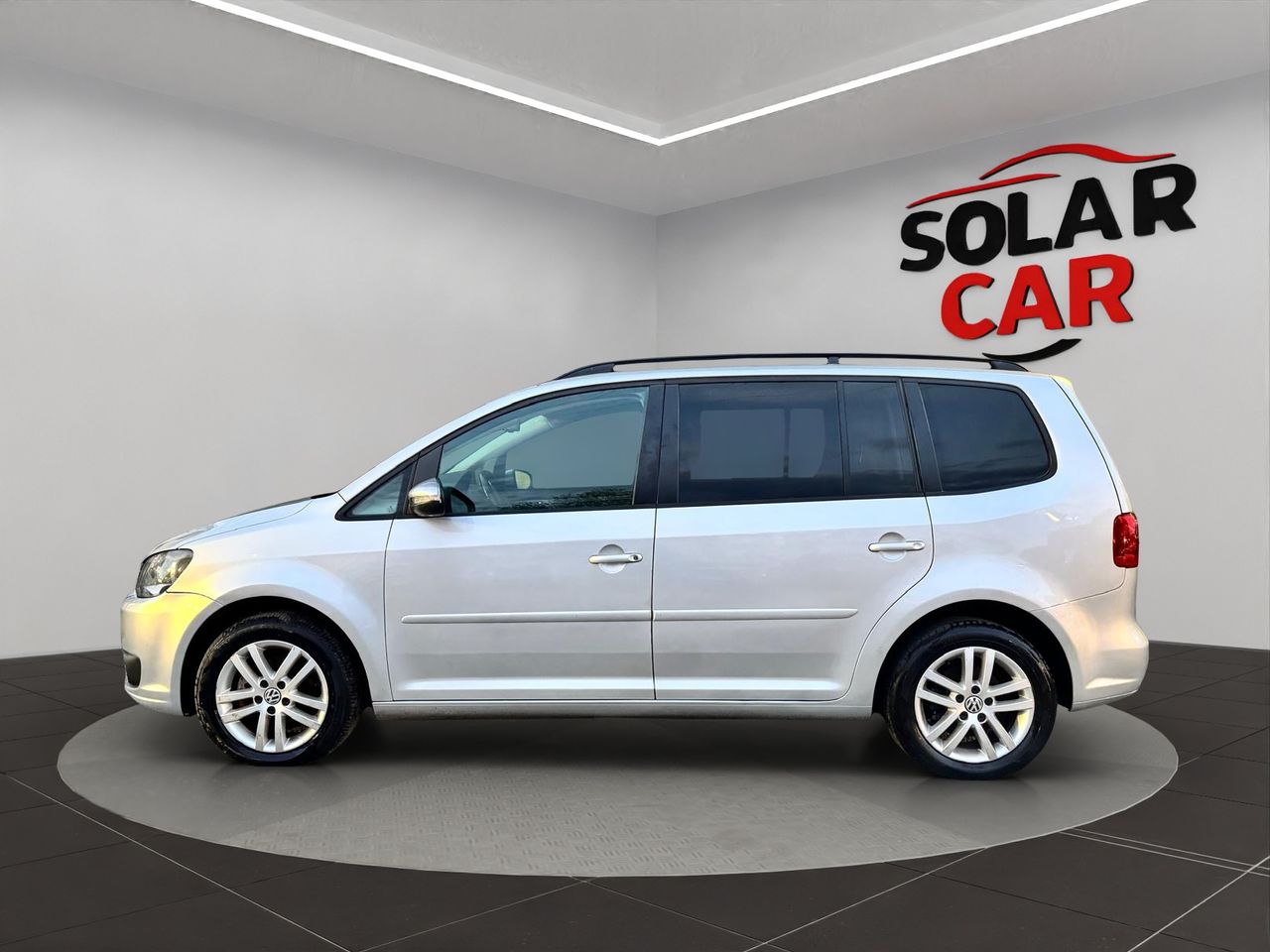 Volkswagen Touran Edition 1.6 TDI 105 CV DSG 7 vel. - Foto 6