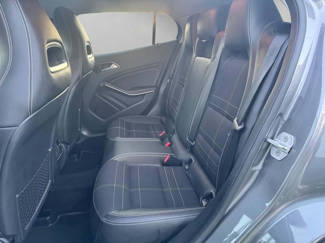 Mercedes GLA 200 d 7G-DCT - Foto 26