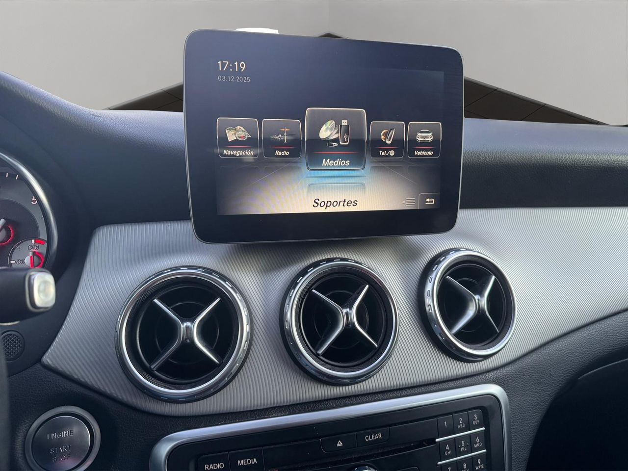 Mercedes GLA 200 d 7G-DCT - Foto 15