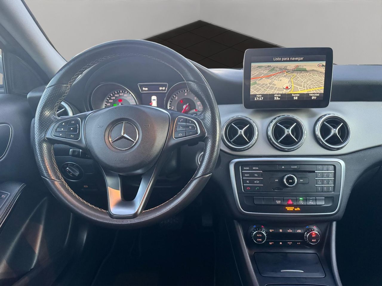 Mercedes GLA 200 d 7G-DCT - Foto 21