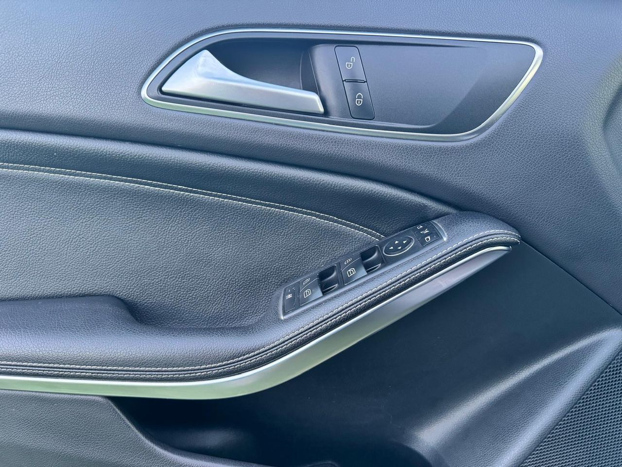 Mercedes GLA 200 d 7G-DCT - Foto 20