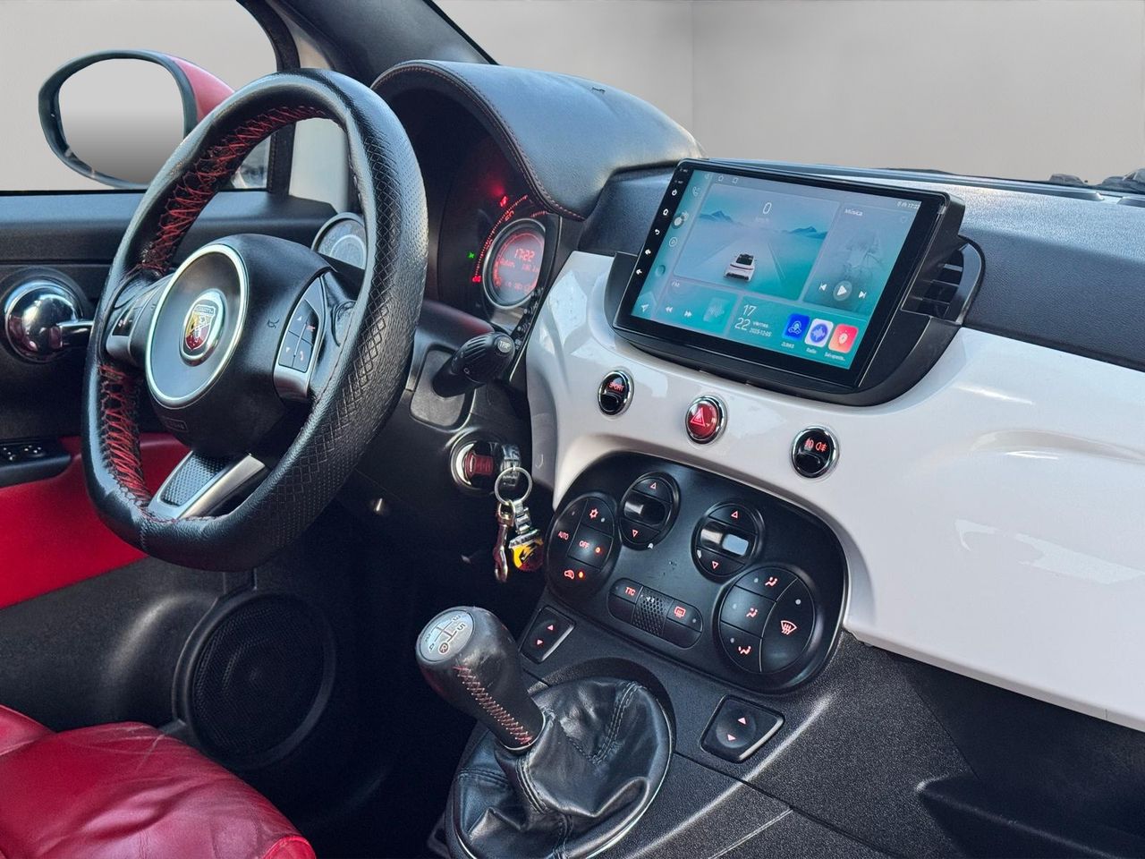 Abarth 500 1.4 16v T-Jet 135 CV - Foto 10