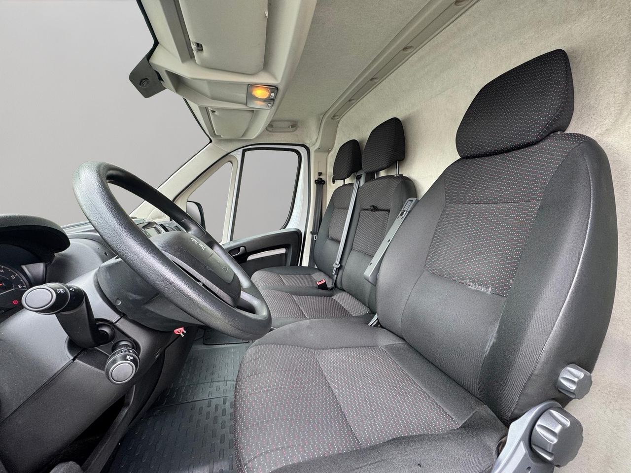 Peugeot Boxer 333 L2 H2 BHDI SS 6 V. M - Foto 9