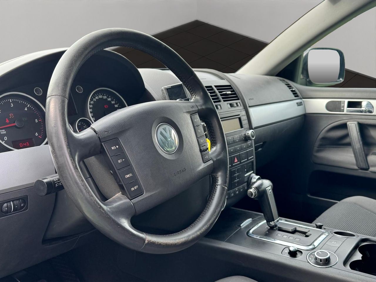 Volkswagen Touareg +Motion R5 TDI 174 CV Tiptronic 6 vel. - Foto 7