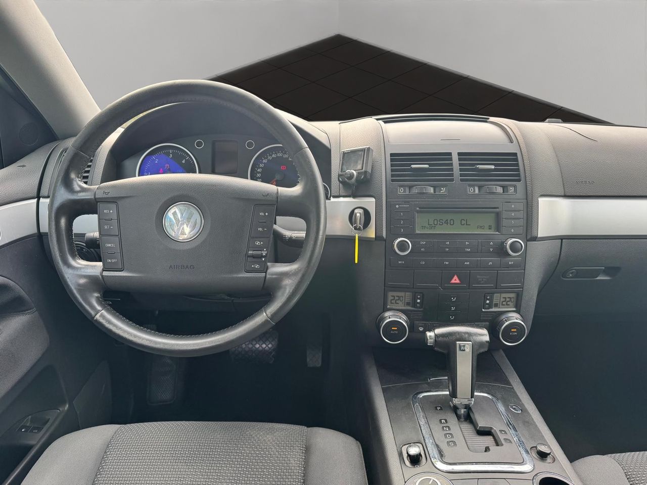 Volkswagen Touareg +Motion R5 TDI 174 CV Tiptronic 6 vel. - Foto 17