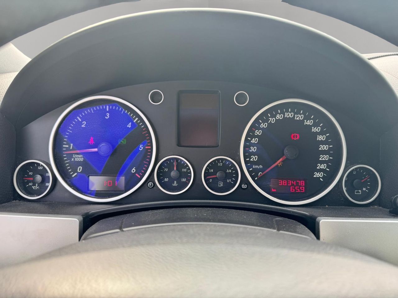 Volkswagen Touareg +Motion R5 TDI 174 CV Tiptronic 6 vel. - Foto 16