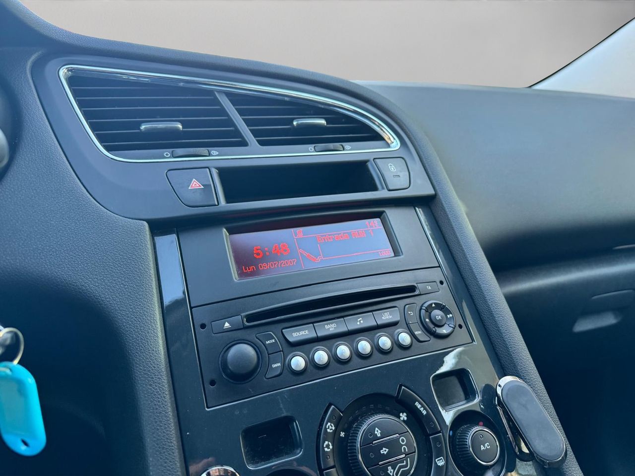 Peugeot 5008 Active 2.0 BlueHDi 150 - Foto 14