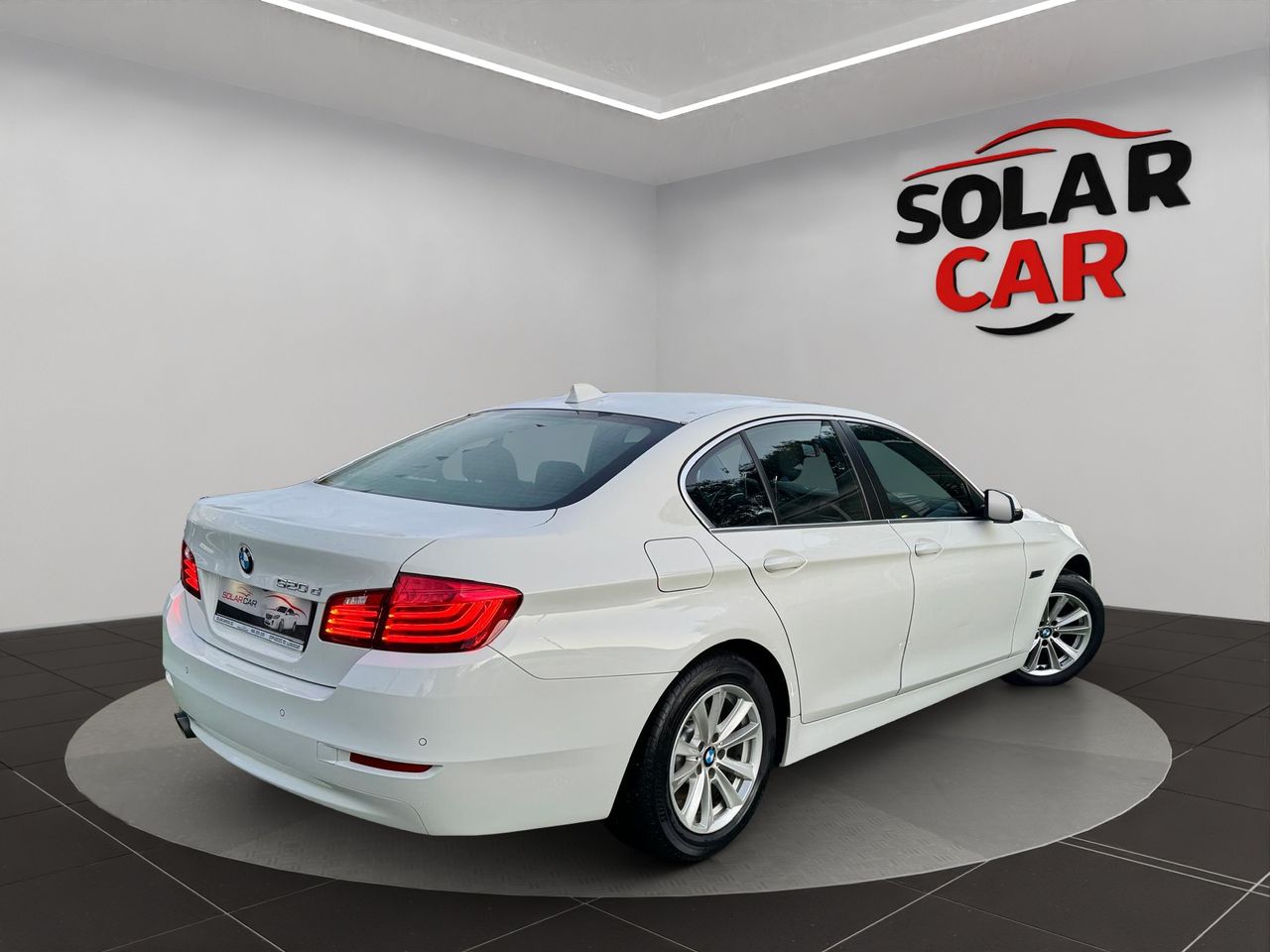BMW Serie 5 520d Berlina - Foto 26