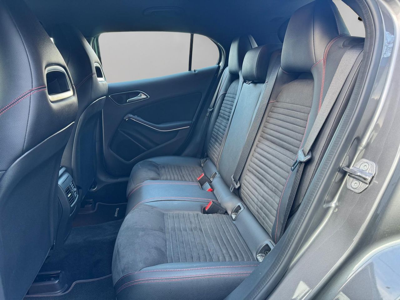 Mercedes GLA 200 d 8G-DCT - Foto 29