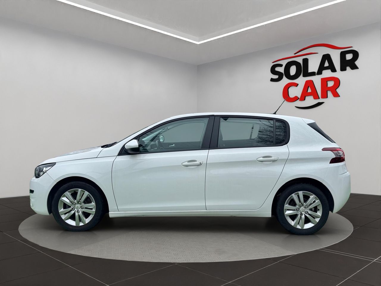 Peugeot 308 1.2 110CV - Foto 6