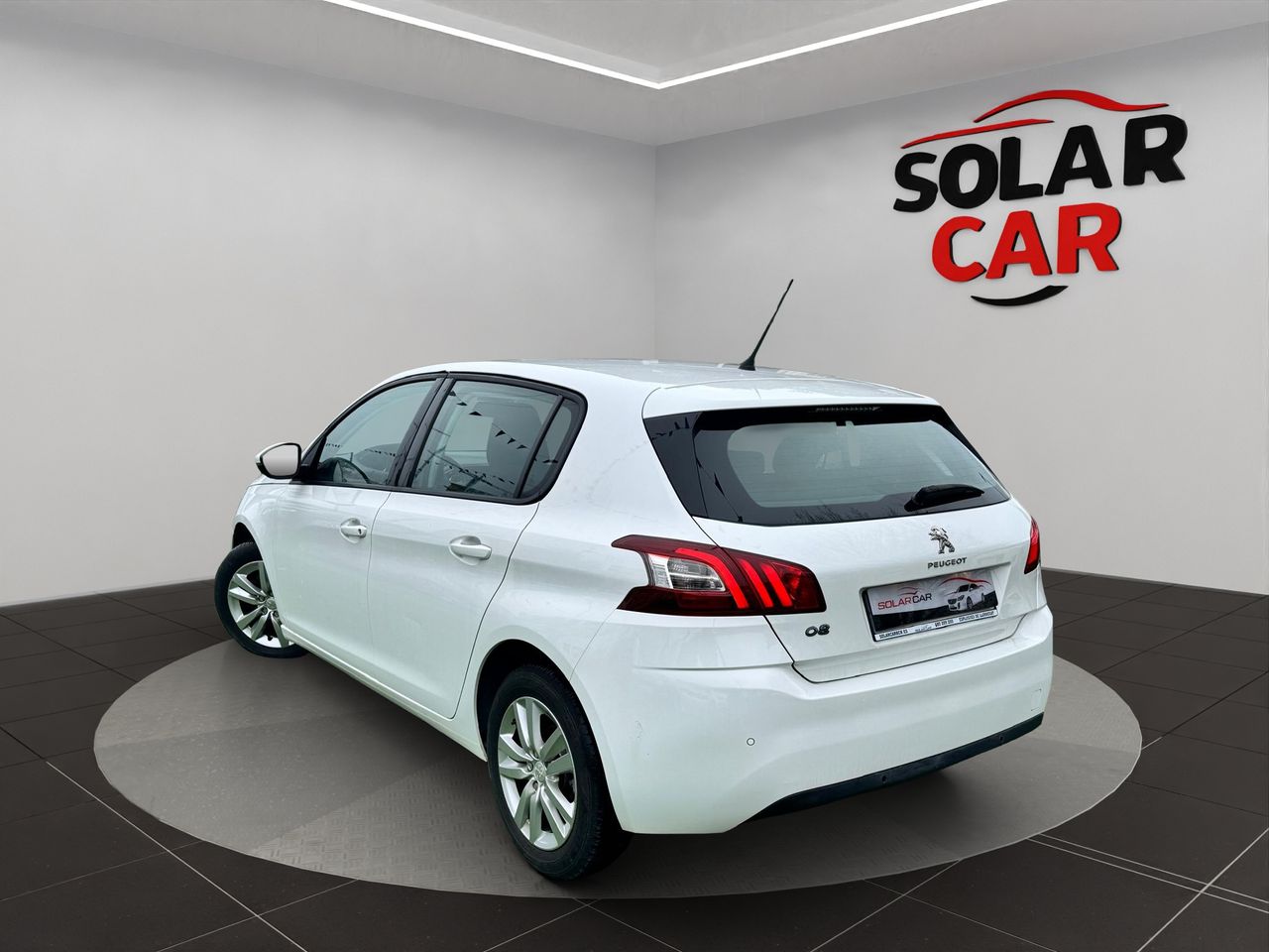 Peugeot 308 1.2 110CV - Foto 7