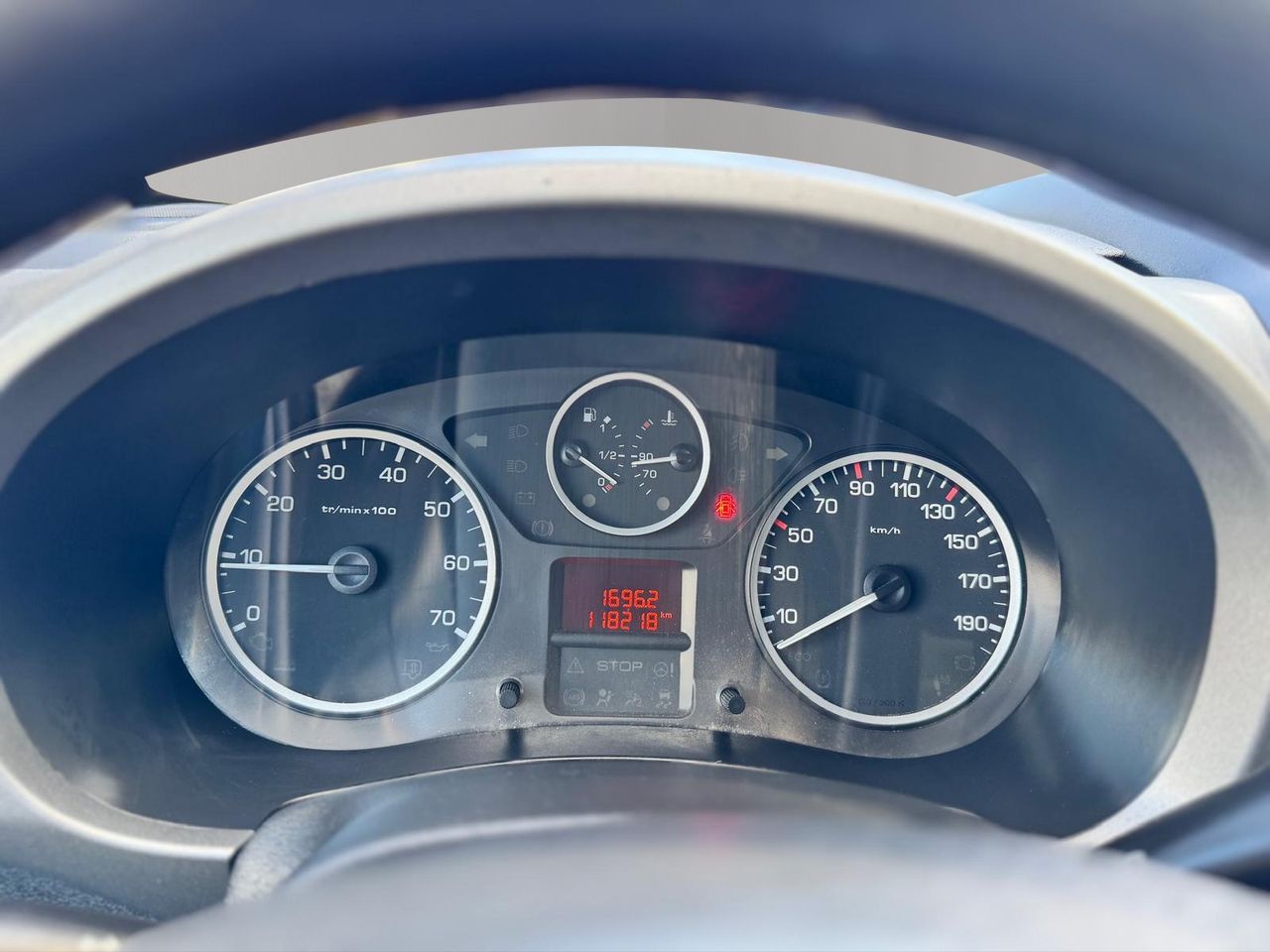 Peugeot Partner Active 1.2 PureTech 81KW 110CV - Foto 14