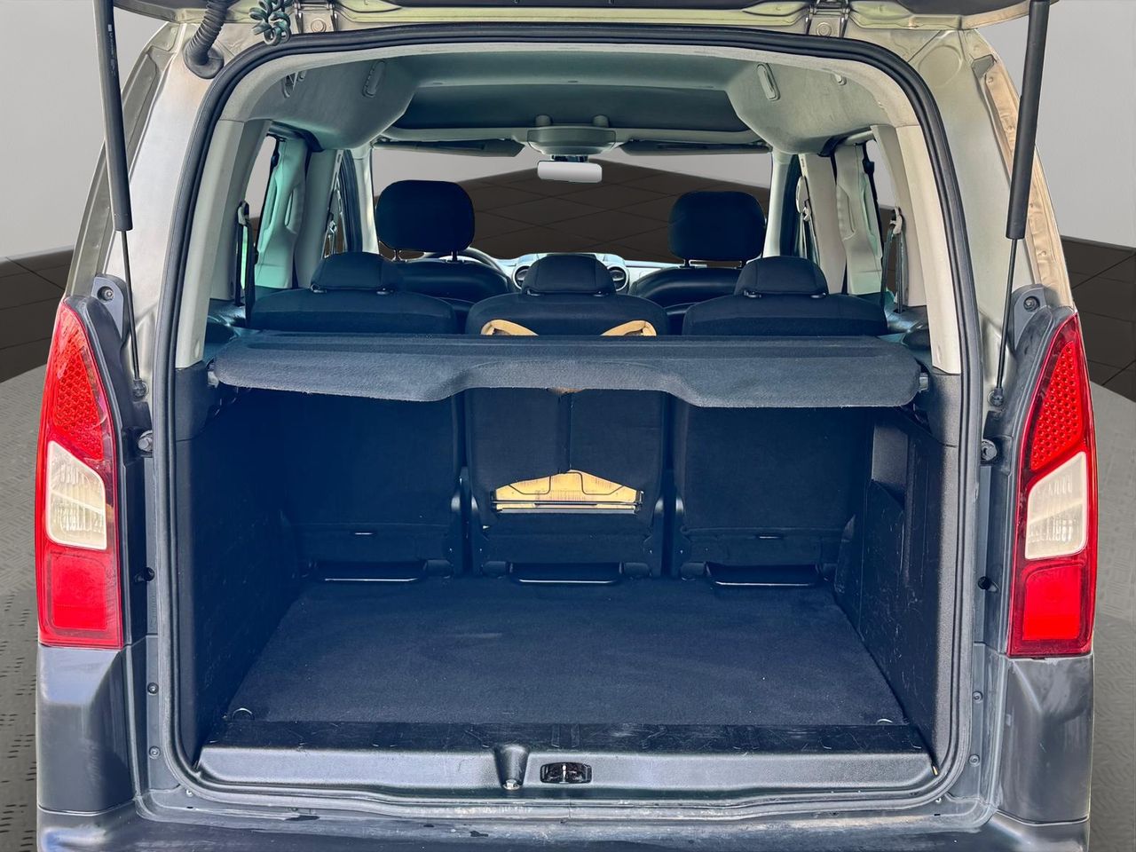 Peugeot Partner Active 1.2 PureTech 81KW 110CV - Foto 21