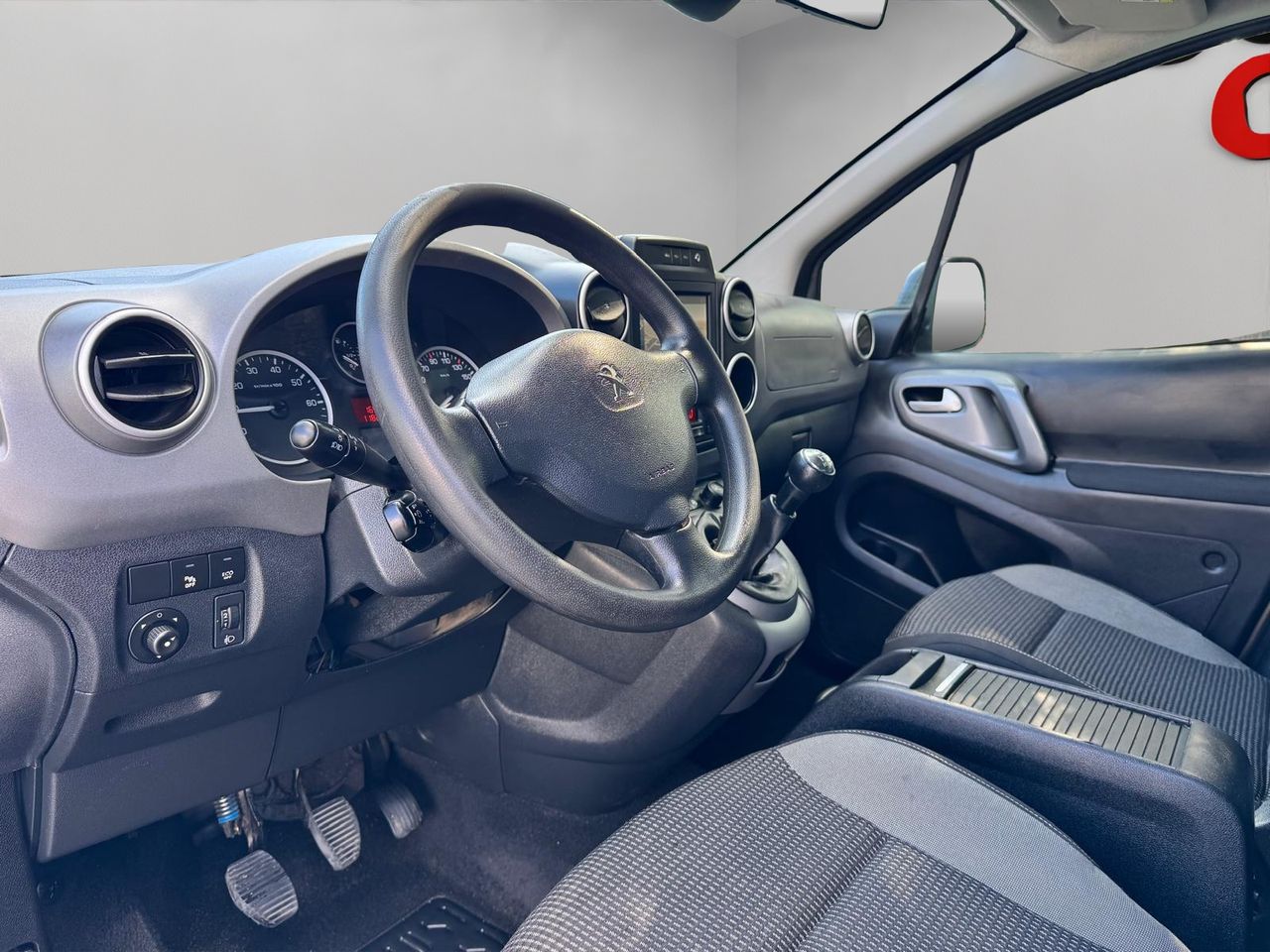 Peugeot Partner Active 1.2 PureTech 81KW 110CV - Foto 8