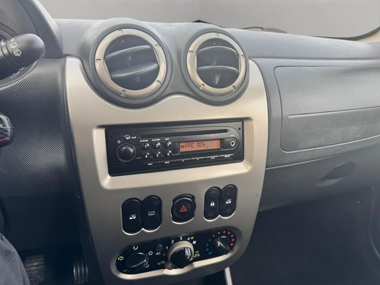 Dacia Sandero Stepway Music 1.5 dCi 90 CV - Foto 16