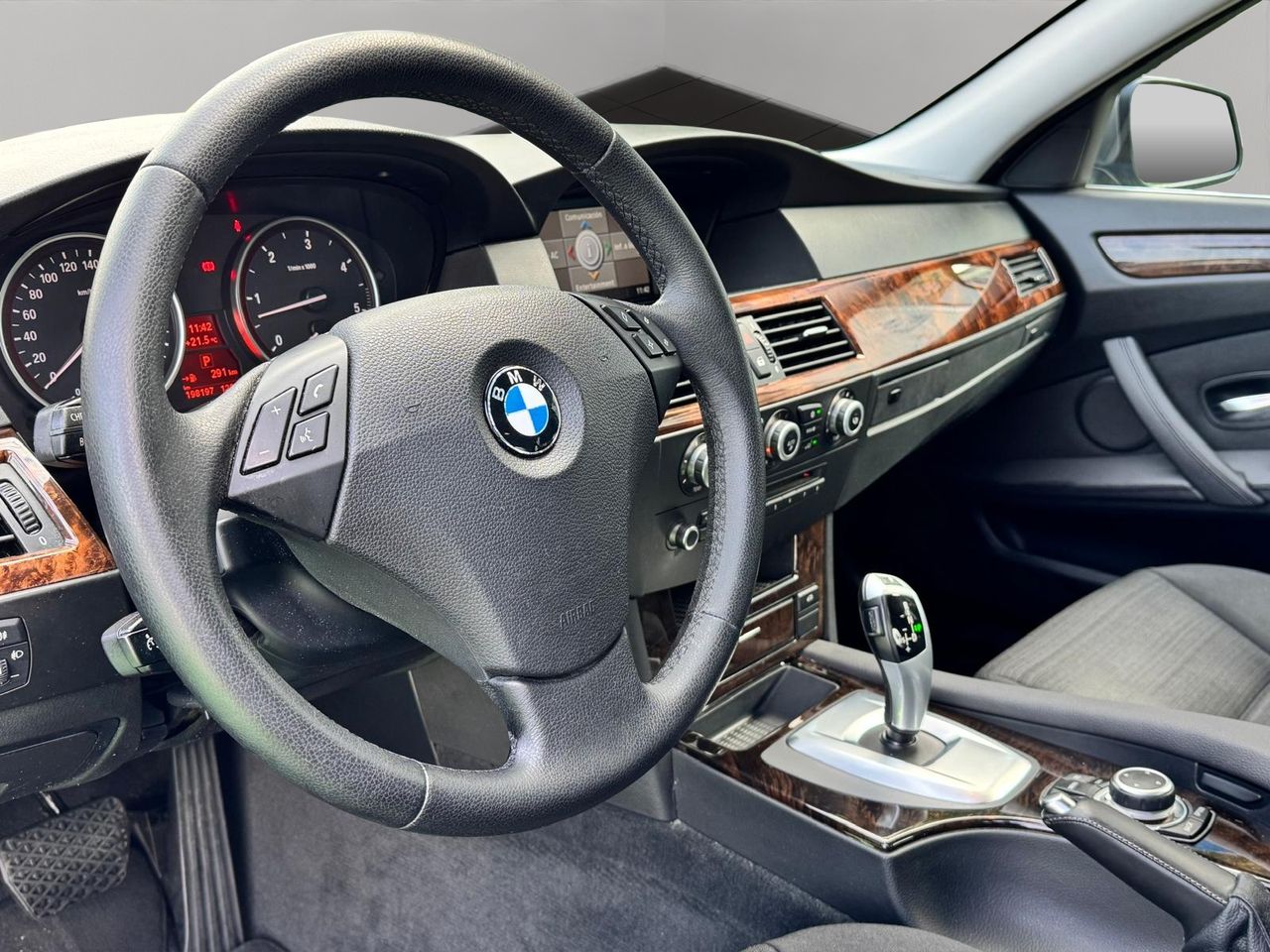 BMW Serie 5 525d Aut. - Foto 8