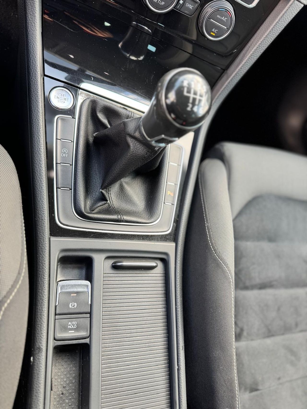 Volkswagen Golf Advance 2.0 TDI 150cv BMT - Foto 17