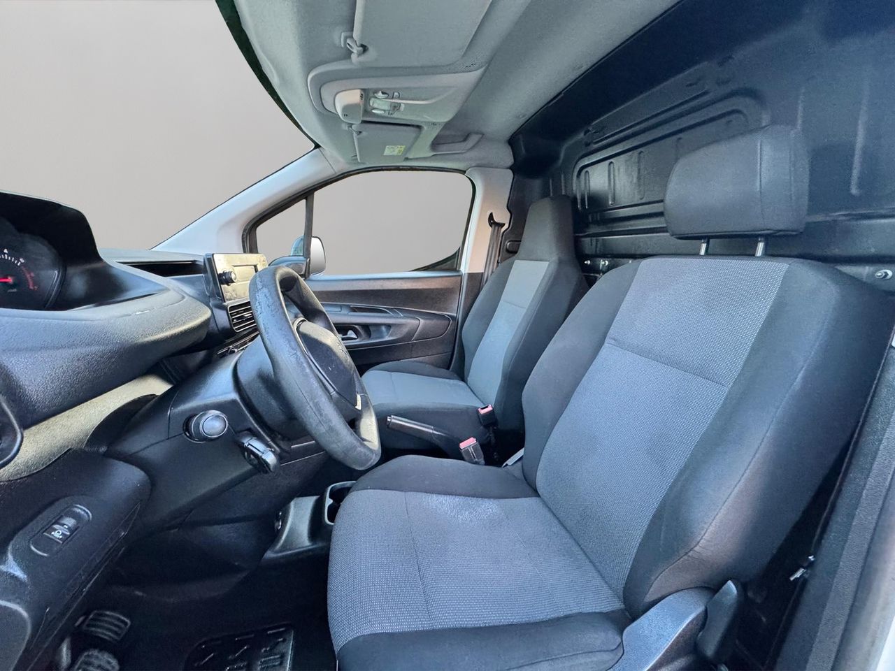 Peugeot Partner Pro Standard 1000kg BlueHDi 73kW - Foto 9