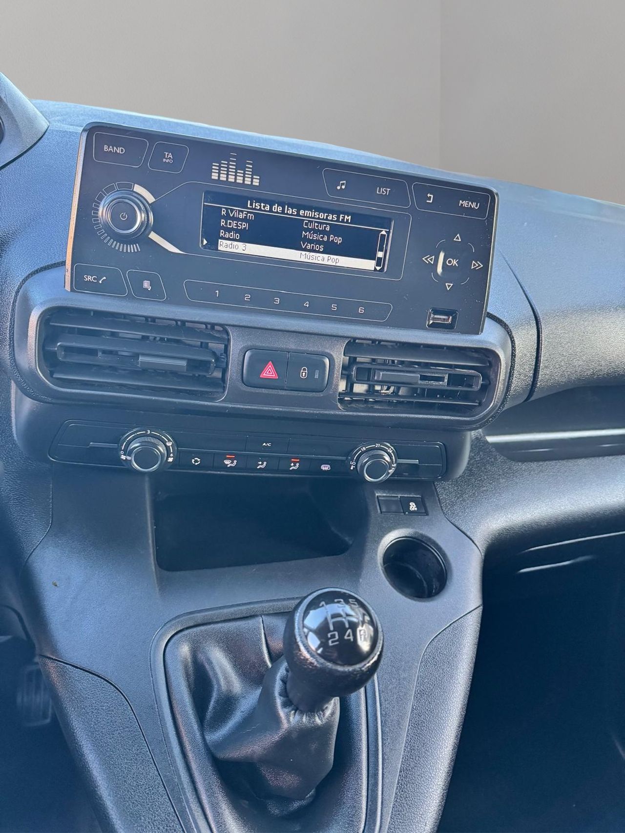 Peugeot Partner Pro Standard 1000kg BlueHDi 73kW - Foto 15