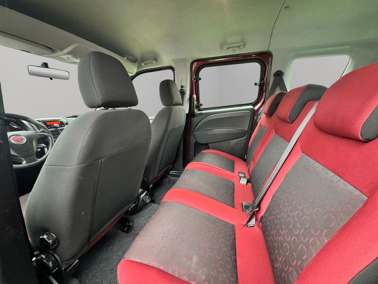 Fiat Doblò Dobló Panorama Dynamic 1.6 Multijet 105 - Foto 22