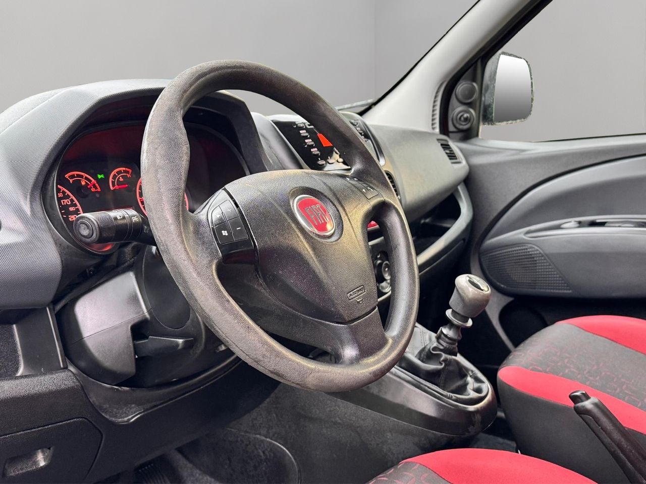 Fiat Doblò Dobló Panorama Dynamic 1.6 Multijet 105 - Foto 7