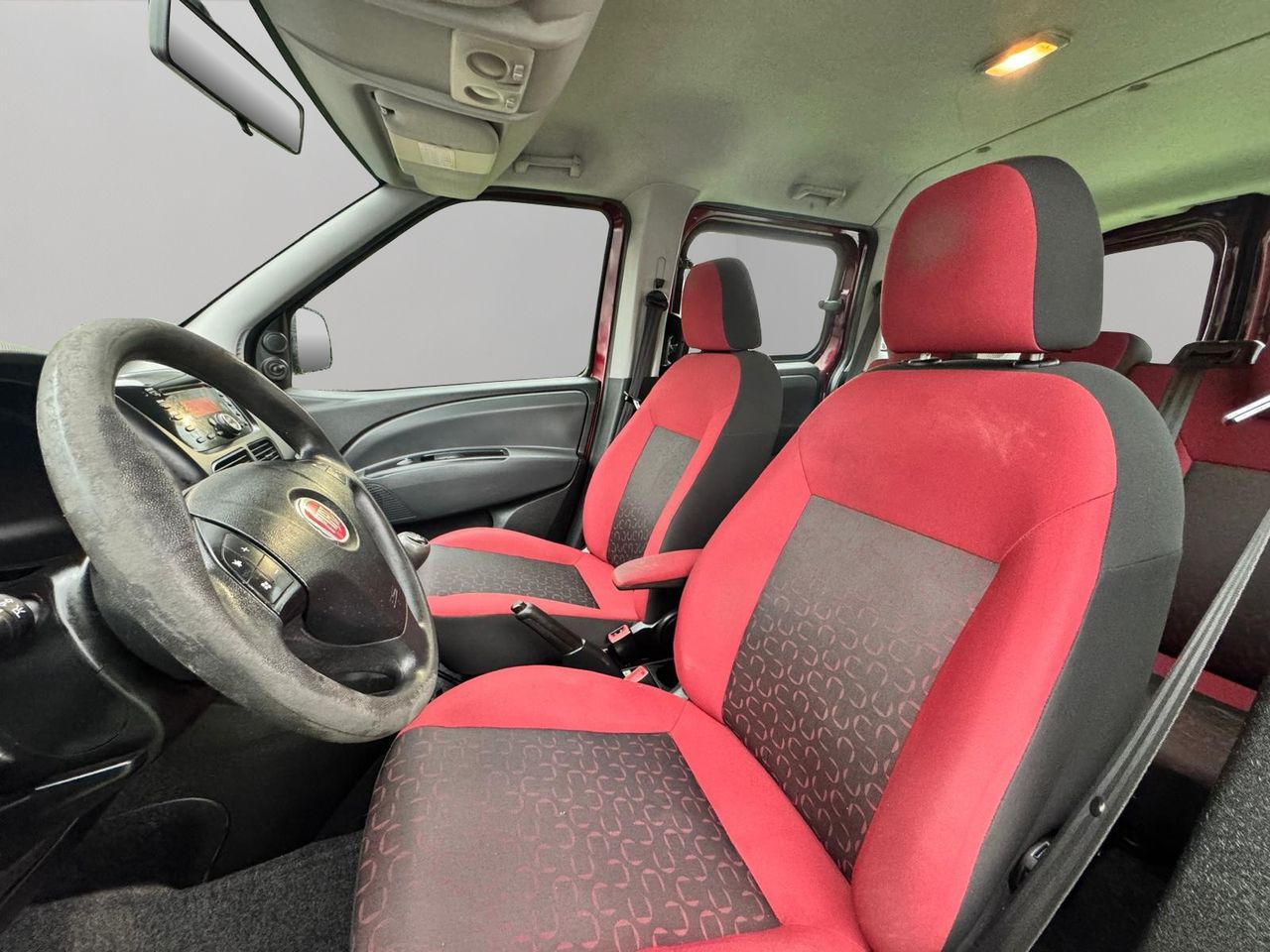 Fiat Doblò Dobló Panorama Dynamic 1.6 Multijet 105 - Foto 9