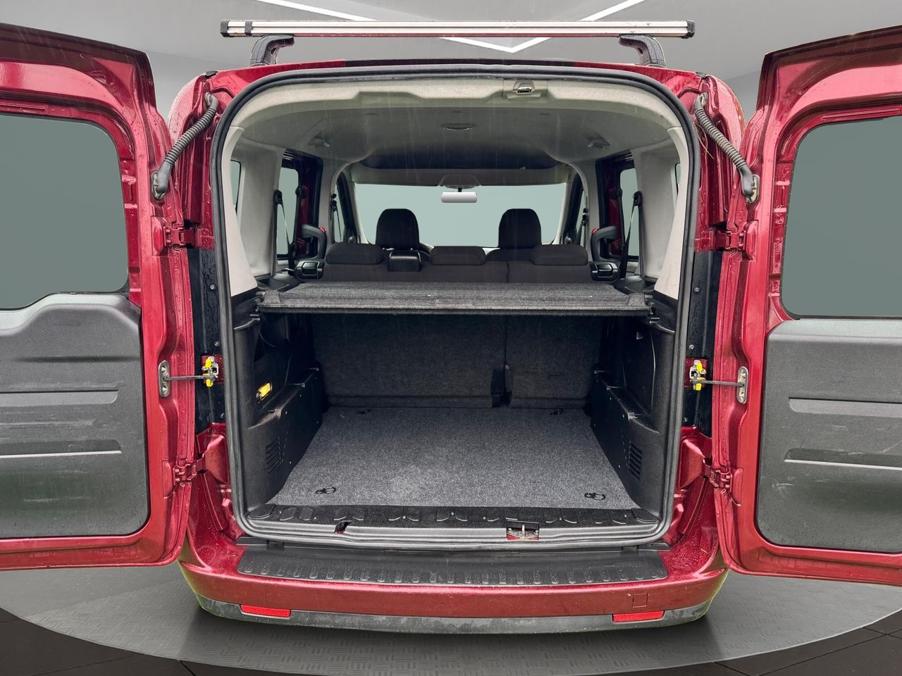 Fiat Doblò Dobló Panorama Dynamic 1.6 Multijet 105 - Foto 26