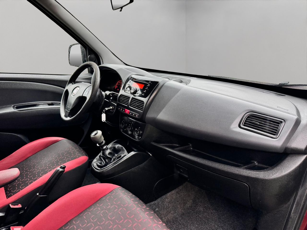 Fiat Doblò Dobló Panorama Dynamic 1.6 Multijet 105 - Foto 11