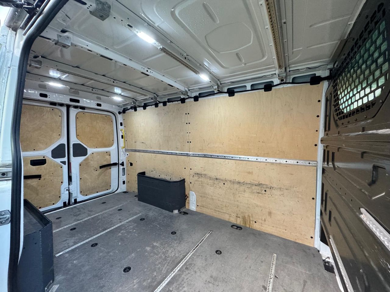 Volkswagen Crafter  Furgon L3H2 2.0TDI - Foto 22